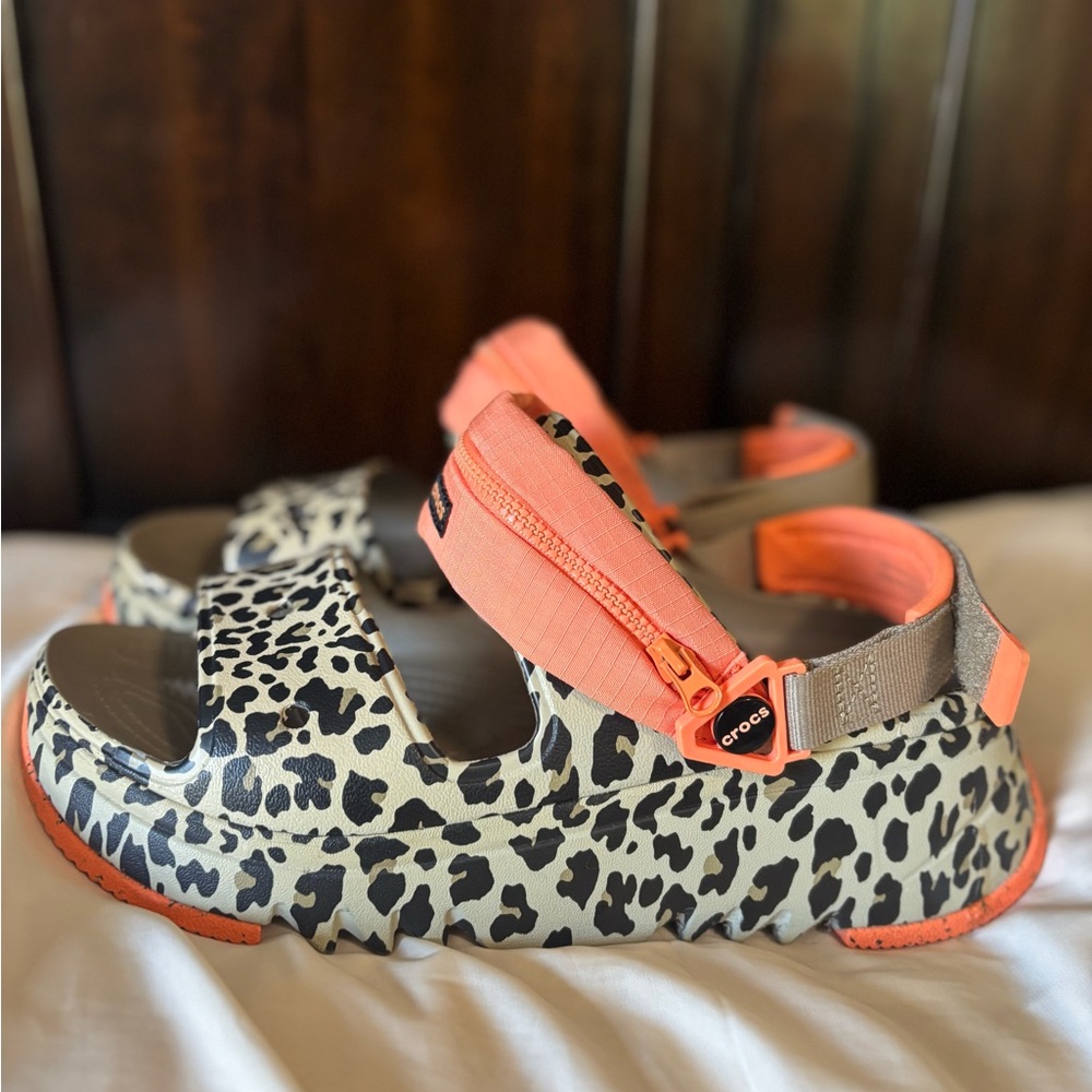 RARE Crocs Natural Hiker Xscape Animal Khaki Leopard Women's Size 11 Mens 9